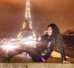 Aslı Kökçe Instagram - Bu akşam ve yarın akşam Paris  OSCAR PALACE dayız bekliyoruz 👍🏽🙏🏽