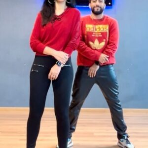 Astha Agarwal Instagram - Dancing our ❤️ out on this #trending #song @darshanravaldz #jeeja
.
.
.
.
#asthaagarwal #actor #youtuber #ruben #Choreographer #love dance #reel #instagood #2024 #darshan #ghkkpm #GhumHaiKisiKePyaarMein #shikhabhosle #shinmay #kyahaalmrpanchaal