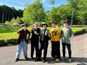 Atsushi Horie Instagram - 5年ぶりにアコチリましたな🗻
#ストレイテナー 
#OAU #toshilow 
#lowiq01 
#アコチル