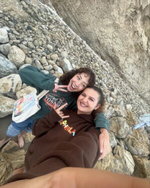 Aubrey Anderson-Emmons Instagram - good beach day<33