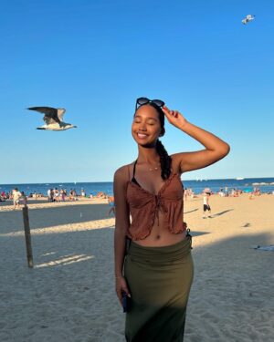 Audrey Ho-Wen-Tsaï Instagram - • Barcelona dump 🇪🇸🌞
•
•
•
•
•
•

merci à la mouette pour sa collaboration sur la dernière photo hahaha 

#spain #vacaciones #barcelona #dump