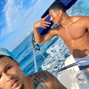 August Alsina Instagram - Pilot & Co 🛥️ ⚓️ - @encinawellness