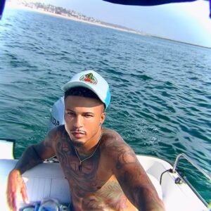 August Alsina Instagram - Pilot & Co 🛥️ ⚓️ - @encinawellness