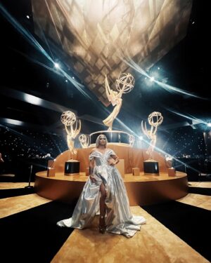 Aura Mayari Instagram - Emmy winner baby 🌙 what a night to remember 😍 #emmys #rupaulsdragrace