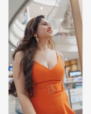 Avantika Khatri Instagram - I never look back, darling. It distracts from the now !
.
.
#KudiAK #AK #choose #happiness #loveyourself #before #loving #anyone #else #leadingfromthefront #always #beautifullife #beautifulme #beselfobsessed #celebpartner #phoenixmarketcity #happy #onwardsandupwards #clarity #bollywoodactress #producer #actress #filmdirector #filmmaker #celebrity #bollywood #avantika #khattri #avantikakhattrilatestpics #avantikakhattri @avantikakhattri