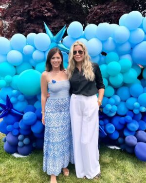 Aviva Drescher Instagram - Some Hamptons fun ! Thank you @mrsjillzarin for a fun day at your annual luncheon !! Loved seeing @chloemelas who is such a talent ! Missing you so much @harrisondubin !!!!