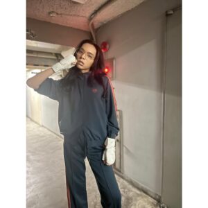 Avu-chan Instagram - 歌詞は生き様 歌は命の大喧嘩
喰らって頂ければさいわいです
女王蜂 『虻と蜂』『HALF』