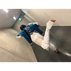 Avu-chan Instagram - 女王蜂 新年初ライヴ！
オーダーメイド。激しく丁寧に。
2024、頂きに参ります💙