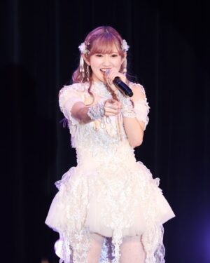 Ayano Kawamura Instagram - バースデーイベント2024の1部の公演が
ファンクラブサイトで配信スタートしました🦢

思い出の曲たちを歌いました！

7月25日(木)24時まで配信中です！

ぜひご覧ください☺️

#ANGERME#アンジュルム#川村文乃#衣装