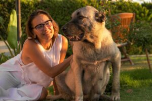 Ayça Bingöl Instagram - Bu dünya hepimizin ve bu canlara sahip çıkmak da boynumuzun borcu #yasayigericek