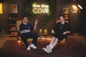 Aydar Garaev Instagram - 🐄Дерби!🐄

Ваш эмоциональный фон - наша работа😁

#плохиепесни 
#шастун 
#импровизация 
#студиясоюз