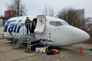 Aydar Garaev Instagram - Вот и закончился первый сезон Хоккейного Борта. Очень хочется передать нашу атмосферу которая была с первого дня знакомства и до последнего съемочного  дня.  Думаю вы поймете почему этот проект получился таким крутым) спасибо всем причастным к такому событию!!!! Уверен что продолжим в следующем сезоне)