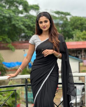 Ayesha Zeenath Instagram - Grateful 🤍

:
:
#post #insta #selflove #trending #black #love #live