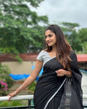 Ayesha Zeenath Instagram - Grateful 🤍

:
:
#post #insta #selflove #trending #black #love #live