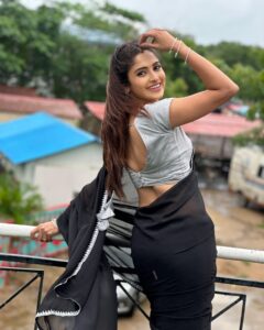Ayesha Zeenath Most Liked Photos and Posts