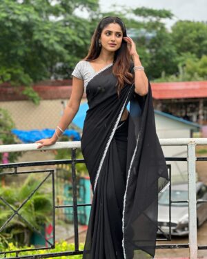 Ayesha Zeenath Instagram - Grateful 🤍

:
:
#post #insta #selflove #trending #black #love #live