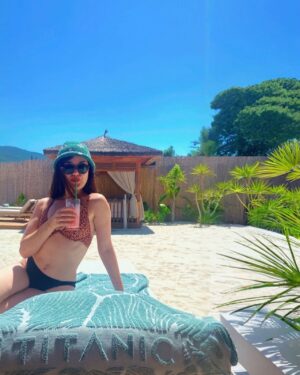 Ayfer Tokatlı Instagram - Bir süre tatile ara veriyorum🌻