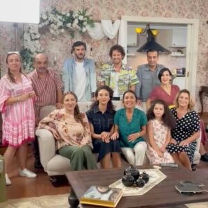 Ayhan Taş Instagram - @mukemmeleslesmetrt  bu akşam 20:00 de TRT1’de