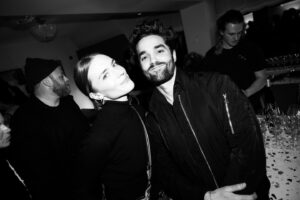 Aylin Tezel Instagram - Pure bliss ♥️

Birthday 2/2

Photos: @clemensporikys 
#fallingintoplace 

1) @polabeck hugs are the best
2) how can someone be so handsome in every single photo. Give me a break @chrissfulton 
3) @mrjonhopkins & @friedbergmusic thank you for coming all the way from London 
4) @tryselfizzel when he makes music people DANCE 
5) @nina.rei woman you shine!
6) Listening to @bravelittlenote singing that Elvis song in Falling Into Place makes me cry every time cause her voice goes straight into my heart
7) @paularomy38 & @maxbefort more beautiful London mates
8) @theblackpaddy & @lea_van_acken two of my favourite party dancers
9) @david_j_achilles thank you for putting all your love into our film and thank you @polabeck for sending him my way
10) yes and then there‘s her, @natalia.rudziewicz our friendship means the world to me!