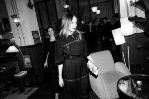 Aylin Tezel Instagram - Oh you Berlin! 

FALLING INTO PLACE premiere 

Photos: @clemensporikys 

Warm Up & Party: @thehoxtonhotel Charlottenburg Berlin

1) you two ♥️ @chrissfulton & @a.l.i.d.o.w.l.i.n.g 
2) @mrjonhopkins you legend 
3) what a beautiful woman!! @a.l.i.d.o.w.l.i.n.g 
4) Team love @portauprincefilms @weydemannbros 
5) @chrissfulton ♥️
6) the loveliest audience we could’ve wished for 
7) more team love
8) @maxbefort & @nikolaikinski 
9) oh these berlin nights 
10) arriving at @thehoxtonhotel