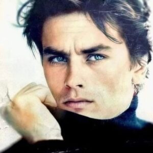 Ayşegül Aldinç Instagram - Yakışıklılık hep onun üzerinden tarif edilirdi. 
Efsaneydi.
Dünyanın en güzel adamı Alain Delon artık yok…
Toprağı bol olsun…
#AlainDelon (1935-2024)♥️🌹