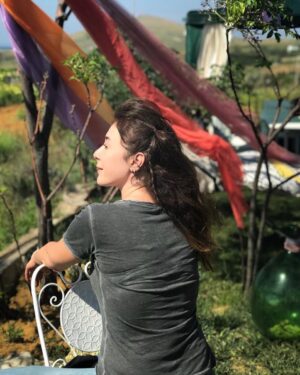 Ayşegül Ünsal Instagram - Merkür şu anlarda Güneş’in kalbinde...Geleceği düşlerken iyicil olmakta fayda var.Kalbimizden geçen tüm güzellikler gerçeğimiz olsun.