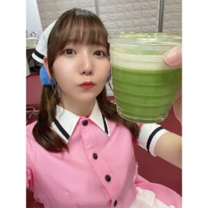 Azumi Waki Instagram - 【ブレンド•S】
*
*
ブレンド•Sのイベントでした〜！
来てくれた方どうもありがとう！☕️
*
*
4.5年ぶりにこの衣装きて3人でトークして歌って…
本当に朝から晩までずっとずっと楽しくて、
今日のイベントが終わらなければなぁなんて思ってました🌸
*
*
2人には何でも話せて、気も許せて、1番素の自分でいられる場所を作ってくれるので感謝しかないです🐰
*
*
そしてブレンドA(私と鬼頭明里ちゃんと春野杏ちゃんのユニット)にはMCの天津向さんが必須なのです！！！
いつもありがとうございます😊
*
またボーノボーノしたいな！✨
*
2022.10.8