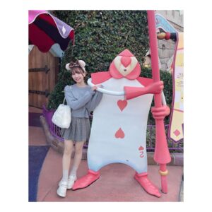 Azumi Waki Instagram - *
ディズニーランド
*
*
お世話になりすぎてるマネージャーさんの
ミラコスタ結婚式に参列してそのままランドで遊んだ〜！
結婚式、豪華だったし綺麗すぎた✨