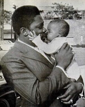 B.B. King Instagram - BB King with his 5 months old grandson in 1969.

🔵 Follow @bbkingofficial for more!