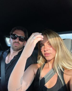 Bab Buelens Instagram - i shared a taxi with this guy 👀