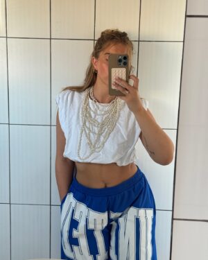 Bab Buelens Instagram - picigin girl summer ☄️ (fits are tagged - some items gifted: advertisement, most bought   if it’s not tagged it’s probably vintage)