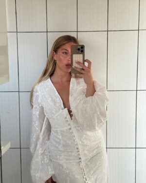 Bab Buelens Instagram - picigin girl summer ☄️ (fits are tagged - some items gifted: advertisement, most bought   if it’s not tagged it’s probably vintage)