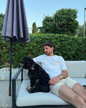 Bab Buelens Instagram - prvi dani u Hrvatsku 🤍🇭🇷 spending less time online - i’ve had a pretty healthy phone/life balance & screentime for a looong while but recently i felt like i’ve been starting to rely on this small screen for little shots of distraction (stressful times) and i’d like to find calmth back in the *now*. 🧘‍♀️ also, although i spent more time online, it didn’t make me share more, i just scroll or swipe.. what’s that about. any one else struggling with this? any tips or thoughts?