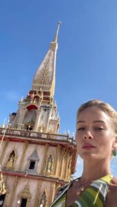 Actress Bade Işcil HD Instagram Photos and Wallpapers August 2024