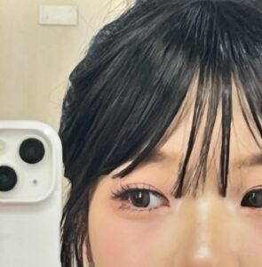 Actress Baek Ji-heon HD Instagram Photos and Wallpapers August 2024