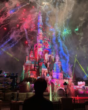 Baekhyun Instagram - 🏰🎆❤