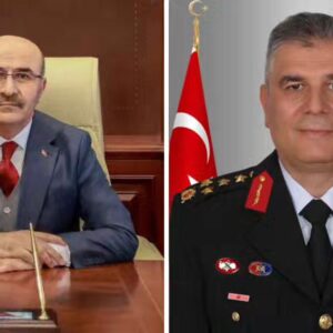 Bahadır Yenişehirlioğlu Instagram - Cumhurbaşkanımız Sayın @RTErdogan’ın tensipleriyle; Emniyet Genel Müdürümüz olarak atanan Sayın Mahmut Demirtaş’ı ve Jandarma Genel Komutanımız olarak atanan Orgeneral Sayın Ali Çardakcı’yı tebrik ediyor; yeni görevlerinde başarılar diliyorum.

@mahmutdemirttas
@emniyetgm
@jandarma
