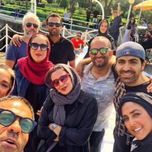 Banipal Shoomoon Instagram - Rhinos group 🦏♠️🤘🏾
گروه كرگدن
#كرگدن #سريال #سريال_كرگدن #شبكه_خانگي #بازيگر #بانيپال_شومون