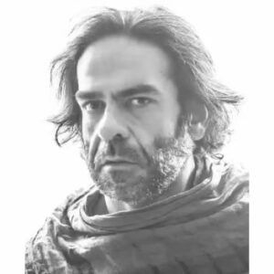 Banipal Shoomoon Instagram - «نمایشنامه‌خوانی»
«مغول؛ روایت کوتاه‌بالا موحِش‌مردمانی تنگ‌چشم»
نویسنده و کارگردان: علی زرنگار
نقش‌خوانان: بانیپال شومون، علیرضا ثانی‌فر، بهناز جعفری، رضا اخلاقی‌راد، علی عسگری، جواد یحیوی، میثم صدرا
طراح لباس: محمدرضا میرزامحمدی
دستیار و برنامه‌ریز: کاوه خدامرادی
طراح صدا: محمدحسین غفاری، شایان صفوی

🗓️ یکشنبه، ۲۱ اسفندماه ۱۴۰۱
🕤 سانس اول ۲۲:۳۰ _ ۲۱:۳۰
🕚 سانس دوم ۲۴_۲۳
🏡 در خانه هنر «مولیـان»

برای هماهنگی و رزرو، لطفا در تلگرام یا واتس‌اپ برای ما پیام بگذارید:
📞۰۹۰۵۱۶۲۰۵۶۱
«خانه هنر مولیان/ کافه مولیان»
نشانی: شهرآرا، پاتریس‌لومومبا. خ شادی. نبش امین. (روبروی ورزشگاه چمران). پلاک ۲۷
.
#بانیپال_شومون #مغول #نمایشنامه_خوانی #علی_زرنگار #تئاتر #نمایش #ایران #وطن