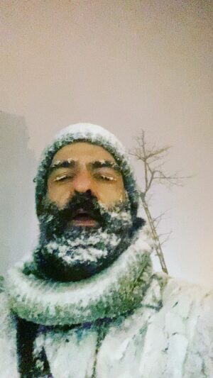 Banipal Shoomoon Instagram - ☃️
My transfiguration into a santa🎅🏽🌨
تبدیل شدن من به بابانوئل در شبهای پایانی سال😁
با بهترین آرزوها پیشاپیش نوروز مبارک🌱🤍
#بانیپال_شومون #نوروز #عید #برف #بابانوئل #بهار #بازیگر #santa #snow #white #spring #instagram #love #fun #life