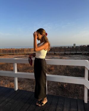 Bárbara Corby Instagram - Algarve🧡 Last one it’s my favourite!!🥹 

#neutraloutfit #summeroutfits #summerlooks #europeansummer