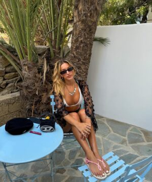 Bárbara Parada Instagram - My lil spot for this week🙂‍↕️