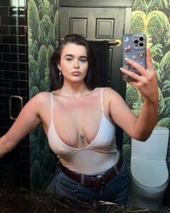 Actress Barbie Ferreira HD Instagram Photos and Wallpapers May 2024