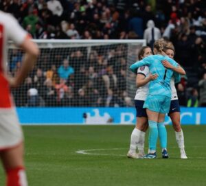 Barbora Votíková Instagram - Thank you Spurs! 

That ours NLD win?? ✅
FA Cup Finals at sold out Wembley??✅

🙏🏼

I will NEVER forget that! 🤍💙 

To the special squad there and my teammates! Thank you, love you!🤍

To all the fans: Thank you so much, I’ll miss you, but I’m sorry… I really can’t share that Ellen’s number. Thank you for understanding🤍🤍🤍🤍 

Love Bára