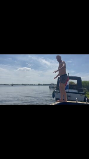Barry Atsma Instagram - Bommetjeeeeeeee ….. in de Foppenplas 💦☀️