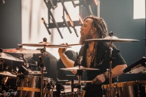 Barry Kerch Instagram - Last day of this leg of touring. Home for a quick reset, and then back to Planet Zero 2022. 
.
.
.
📸 @sanjayparikhphoto 
#Shinedown #shinedowntour #shinedownnation #campaignagainstnegativity #pearldrums #sabiancymbals #promarksticks #evansdrumheads