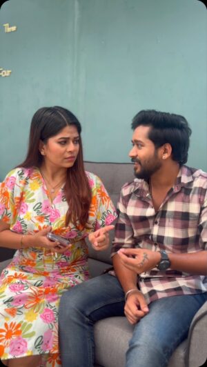 Bavithra B Instagram - Apdiye panniduvom 😂 

#comedy #insta #reels #instagram #fun #fyp #explore