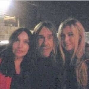 Béatrice Dalle Instagram - Songe d’une nuit d’été … @iggypopofficial @sophieblondy @mrbenellis @fetedubruitofficiel