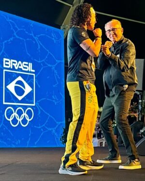 Beatriz Ferreira Instagram - Bia Ferreira!! Bronze em Paris!! Prata em Tóquio!! E a única mulher brasileira com duas medalhas olímpicas no boxe!! 🥈🥉