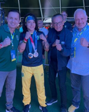 Beatriz Ferreira Instagram - Bia Ferreira!! Bronze em Paris!! Prata em Tóquio!! E a única mulher brasileira com duas medalhas olímpicas no boxe!! 🥈🥉